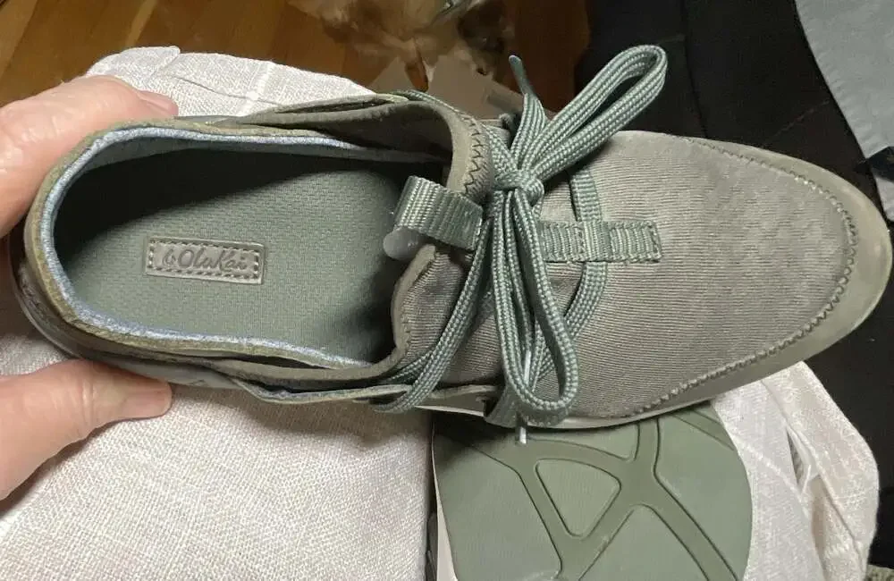 OluKai Pehuea Li Women’s Shoes Size 7W Olive Green Mesh Slip On Sneakers